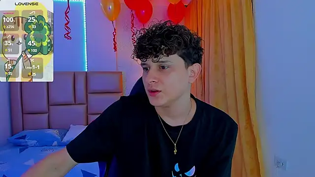 Snapshot of Nathan_Bluee chatting on 03-20-25, 04:42 Nathan Bluee online show from 03-20-25, 04:42