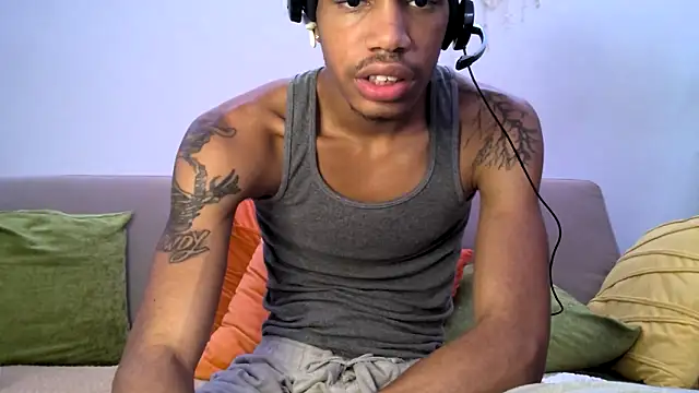 Skinnyblackman online show from 02-20-26, 06:26