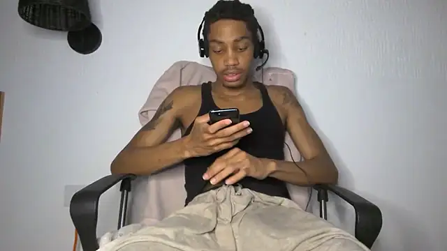 Skinnyblackman online show from 06-12-26, 02:32