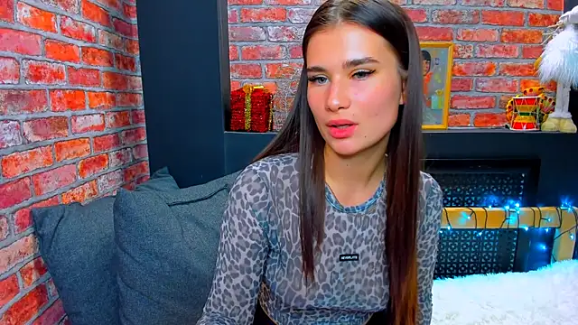 Snapshot of UrJoyy chatting on 12-10-24, 03:01 UrJoyy online show from 12-10-24, 03:01