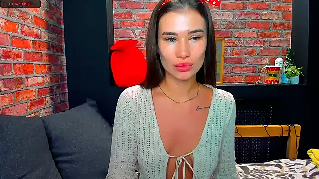 Snapshot of UrJoyy chatting on 11-01-25, 03:19 UrJoyy online show from 11-01-25, 03:19