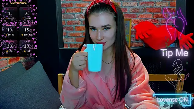 UrJoyy online show from 01-15-26, 03:33