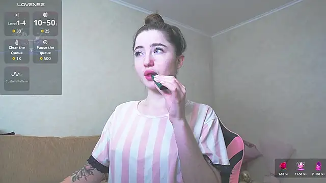 Luxuryalma online show from 02-25-26, 09:08