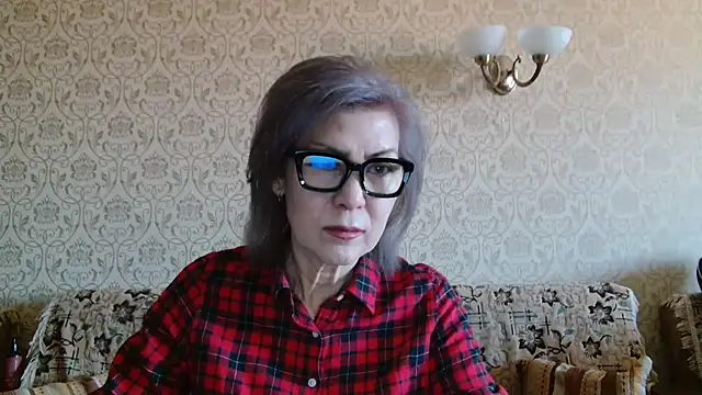 Elegant00Lady online show from 10-06-25, 06:00