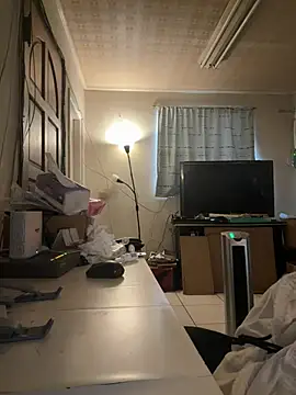 Snapshot of chih515 chatting on 01-12-25, 01:32 chih515 online show from 01-12-25, 01:32