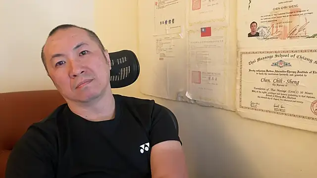 Snapshot of chih515 chatting on 01-26-25, 02:35 chih515 online show from 01-26-25, 02:35