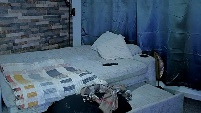 Snapshot of zaiin_diesel chatting on 01-12-25, 02:56 zaiin diesel online show from 01-12-25, 02:56