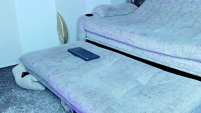 Snapshot of zaiin_diesel chatting on 09-24-25, 09:01 zaiin diesel online show from 09-24-25, 09:01