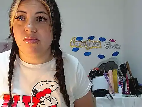 lanaqueen699 online show from 02-10-25, 06:24