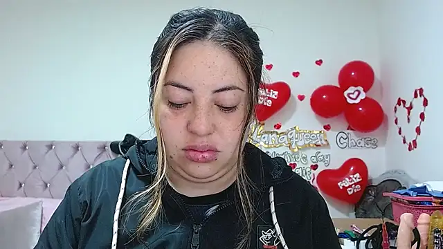 lanaqueen699 online show from 02-24-25, 12:16