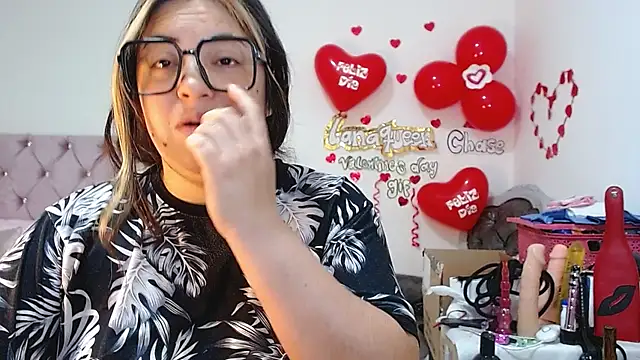 lanaqueen699 online show from 02-24-25, 03:20