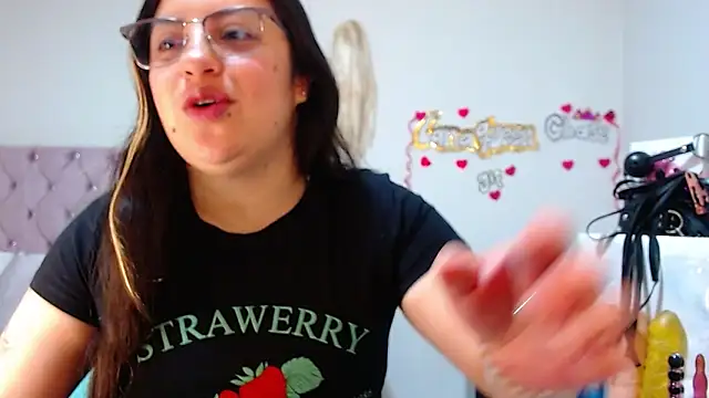 lanaqueen699 online show from 09-25-25, 12:20