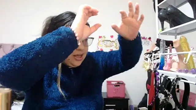 lanaqueen699 online show from 11-04-25, 12:15