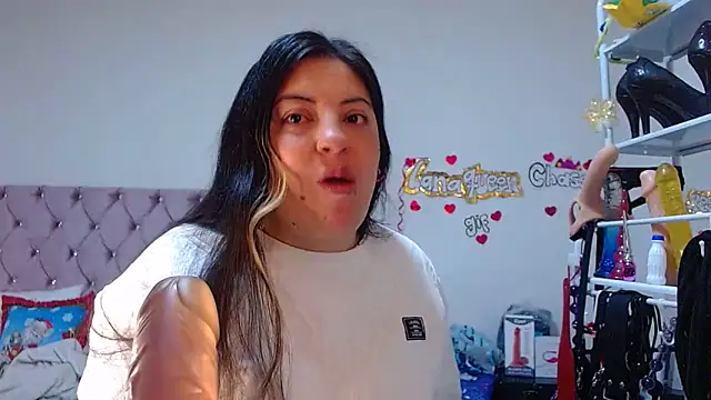 lanaqueen699 online show from 12-17-25, 12:33