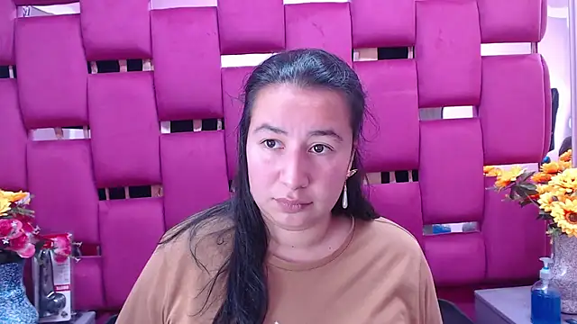 NaomyPrinces online show from 01-14-25, 01:28