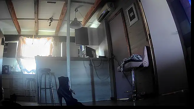 FLakiReve online show from 09-18-25, 12:29