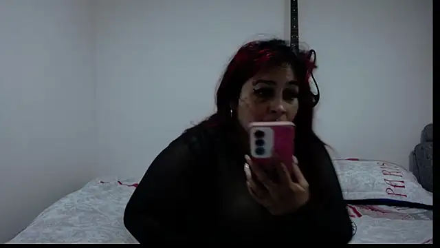 Snapshot of amydeepqueen chatting on 06-01-26, 01:35 amydeepqueen online show from 06-01-26, 01:35