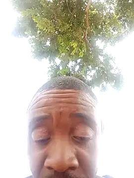 Snapshot of LONGDICK985M chatting on 01-06-25, 09:52 LONGDICK985M online show from 01-06-25, 09:52