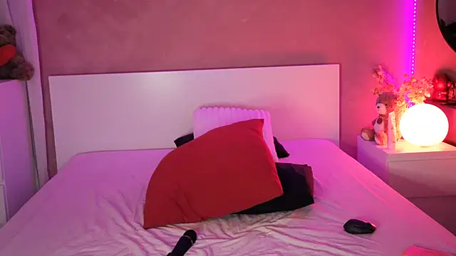 NaughtyMe online show from 07-10-26, 09:17