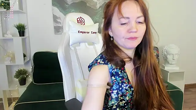 VanessaSmuth online show from 03-11-25, 01:59