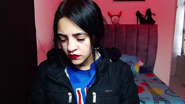 Violettasquirt online show from 10-08-25, 01:20