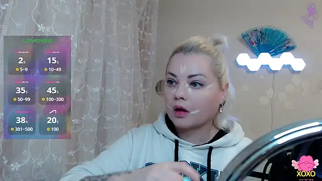 JewellKiss7 online show from 11-13-25, 04:11