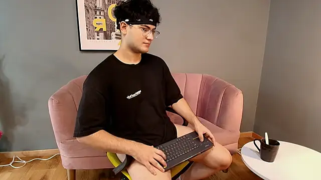 Snapshot of Mark_Evans1_ chatting on 02-22-25, 07:58 Mark Evans1  online show from 02-22-25, 07:58