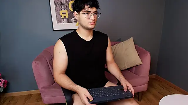 Snapshot of Mark_Evans1_ chatting on 03-05-25, 02:34 Mark Evans1  online show from 03-05-25, 02:34