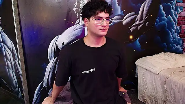 Snapshot of Mark_Evans1_ chatting on 03-08-25, 07:42 Mark Evans1  online show from 03-08-25, 07:42