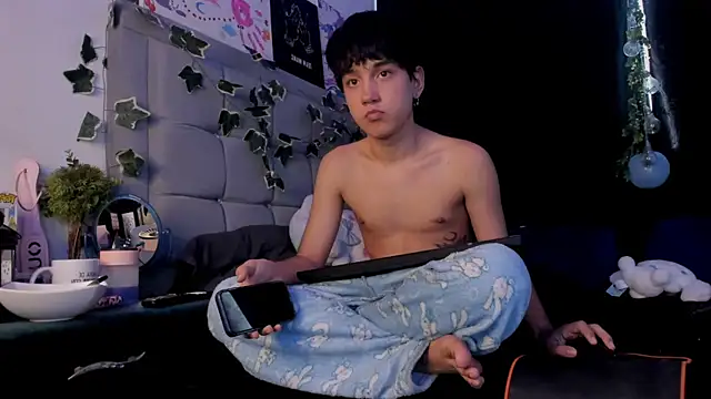 blue baby20 online show from 01-27-25, 02:02