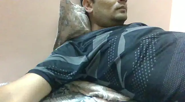 Snapshot of NiceBoy9099 chatting on 12-20-24, 12:05 NiceBoy9099 online show from 12-20-24, 12:05