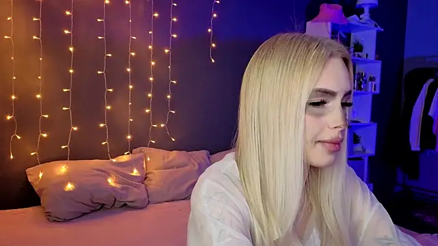 aneta alisha online show from 10-30-25, 12:39