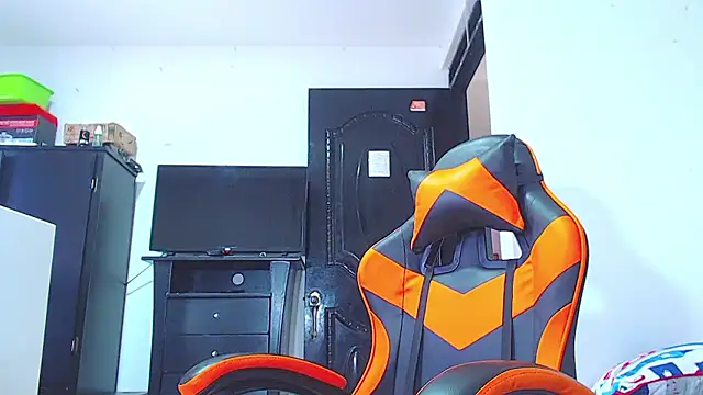 ADAM HOT online show from 01-15-26, 10:24