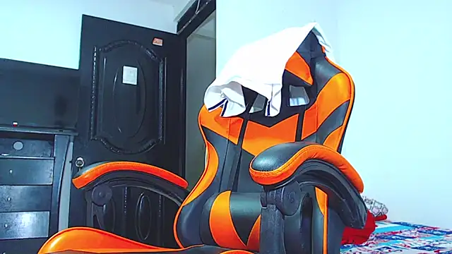 ADAM HOT online show from 02-07-26, 11:41