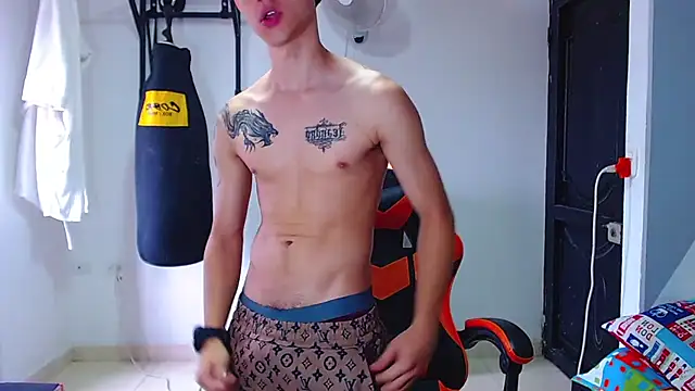 ADAM HOT online show from 06-26-26, 01:59