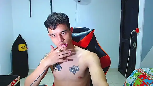 ADAM HOT online show from 06-30-26, 11:39