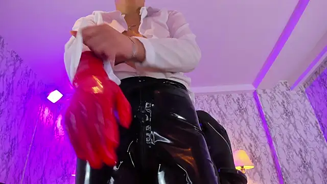 Camila Chainn online show from 02-06-25, 08:13