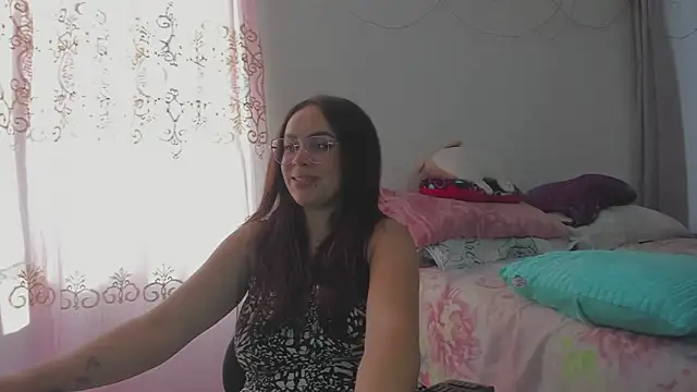 HARLEYNAPIER online show from 03-12-26, 09:54