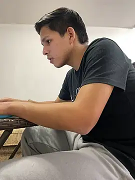 Dani202017 online show from 12-17-24, 11:16