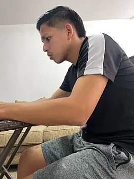 Dani202017 online show from 02-18-25, 10:25