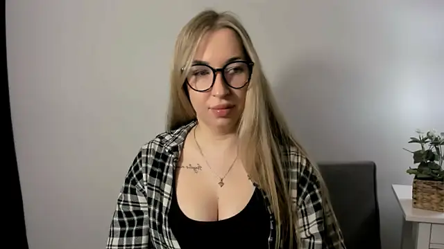 AriaDesire online show from 03-15-26, 07:36