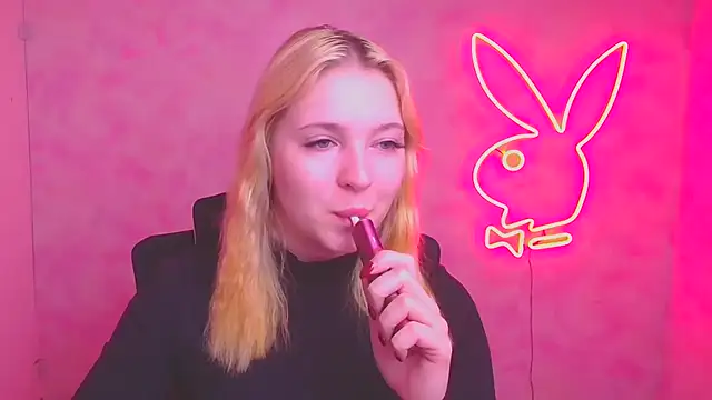 Milka kiss  online show from 10-31-25, 07:09