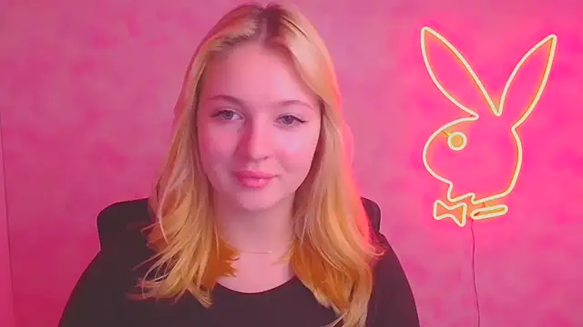 Milka kiss  online show from 11-13-25, 12:26