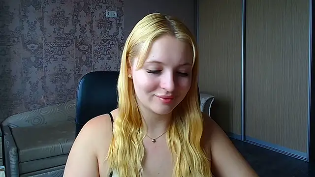 Snapshot of Milka_kiss_ chatting on 06-13-26, 07:39 Milka kiss online show from 06-13-26, 07:39