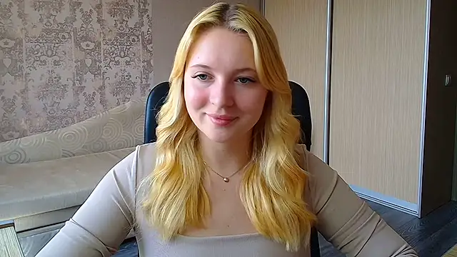 Snapshot of Milka_kiss_ chatting on 07-04-26, 12:22 Milka kiss online show from 07-04-26, 12:22