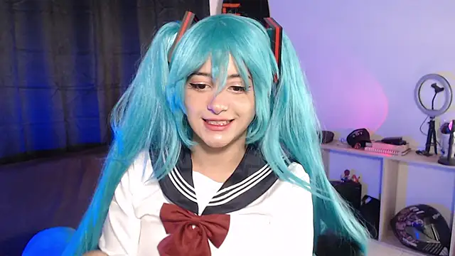 Snapshot of liz-beths chatting on 11-20-25, 10:31 liz-beths online show from 11-20-25, 10:31