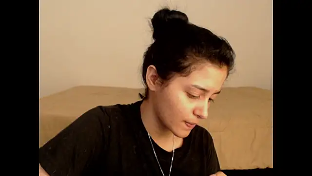 Snapshot of liz-beths chatting on 02-16-26, 11:56 liz-beths online show from 02-16-26, 11:56