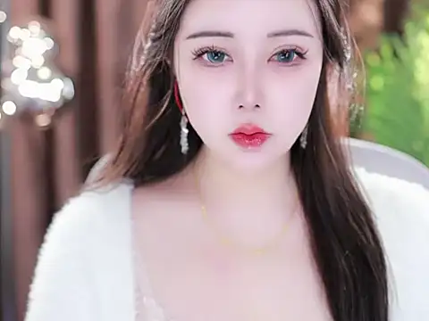 Qiaoqiao  online show from 03-04-25, 08:46