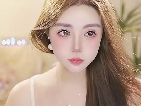 Qiaoqiao  online show from 06-19-26, 03:49
