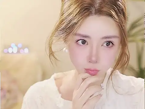 Qiaoqiao  online show from 06-21-26, 05:26